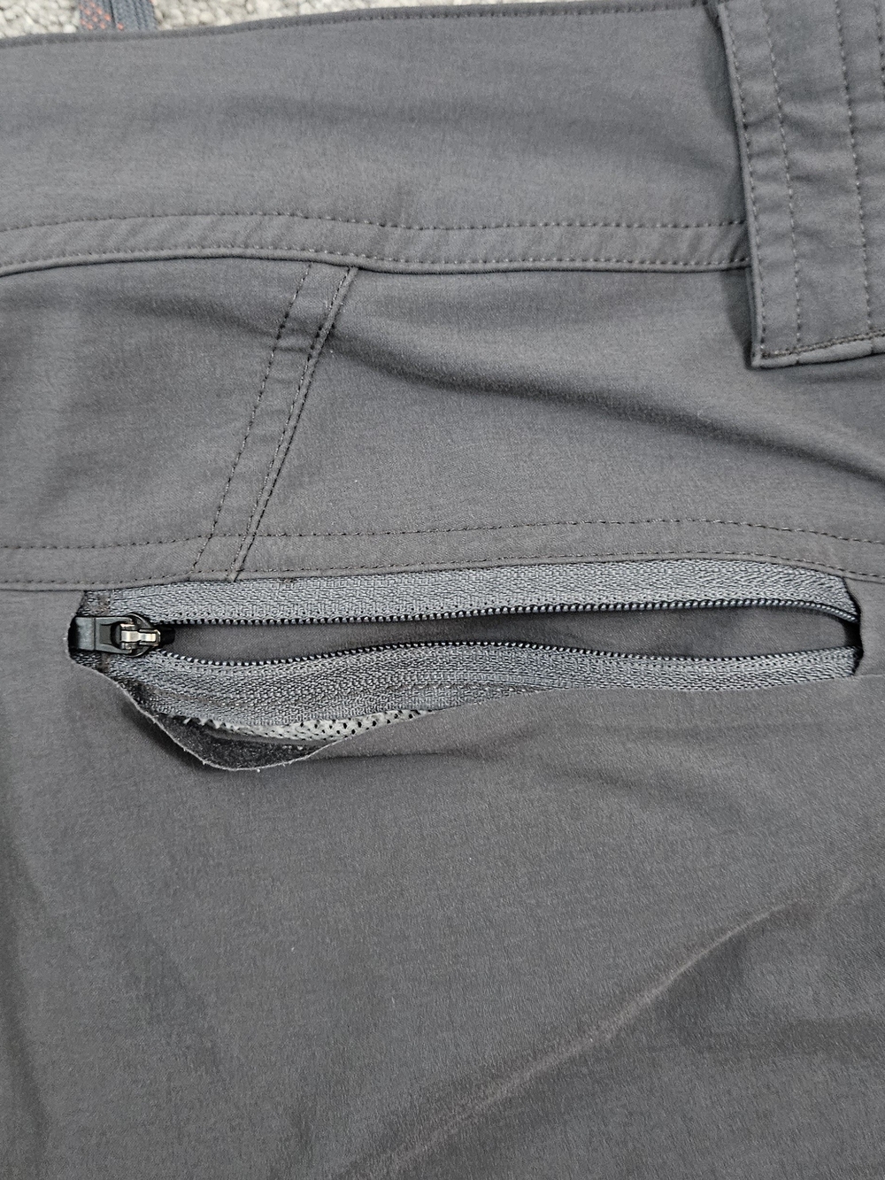 Simms Guide Pants - Picture 4 of 5